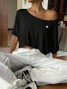 SHEIN EZwear Áo thun nữ 100% cotton màu đen, phong cách thể thao tối giản, thích hợp cho tiệc tùng, sân bay, lễ hội âm nhạc, trang phục mùa hè. Kiểu dáng thoải mái, gợi cảm, hở vai, dáng rộng, cổ tròn, thanh lịch. - màu đen - Xem 8