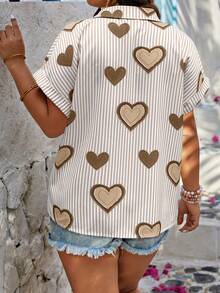 SHEIN LUNE Plus Size Slumpmässigt Mönstrad Kortärmad T-shirt, Alla hjärtans dag - Multifärgad - Visa 2
