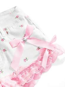 Sweetness Women's Sweet Ditsy Floral Bow Decor Contrast Lace Denim Shorts, Summer - White - View 3