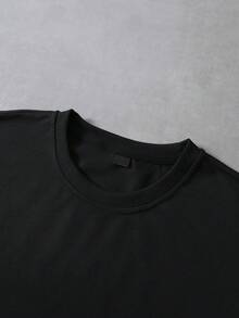 PAVTROS 男士休闲圆领短袖T恤套装（2件），包含一件T恤和一条抽绳短裤。宽松针织T恤，弹性腰带短裤带口袋，复古标语印花，街头风，适合休闲、街头、派对、返校、时尚穿搭，也可作为送给男友的礼物，男女皆宜。 - 黑色 - 查看 8