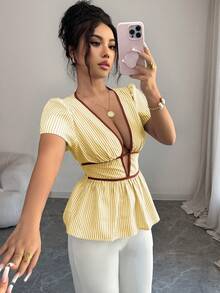 SHEIN Elenzya 优雅夏季度假蓝色条纹深V领性感镂空女式衬衫 - 黃色 - 查看 8