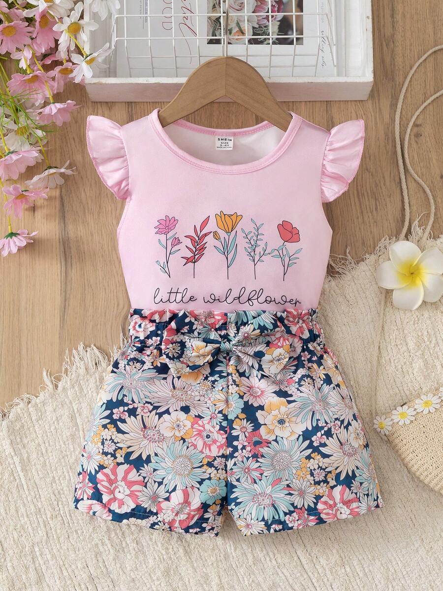 SHEIN Bộ 2 món cho bé gái, áo và quần short in hoa, viền bèo nhún, thích hợp cho mùa hè. - Hồng - Xem 1