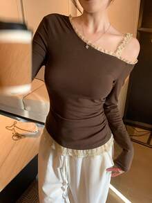 DAZY Women's Contrast Color Lace Trim Asymmetric Neck T-Shirt - Coffee Brown - View 5