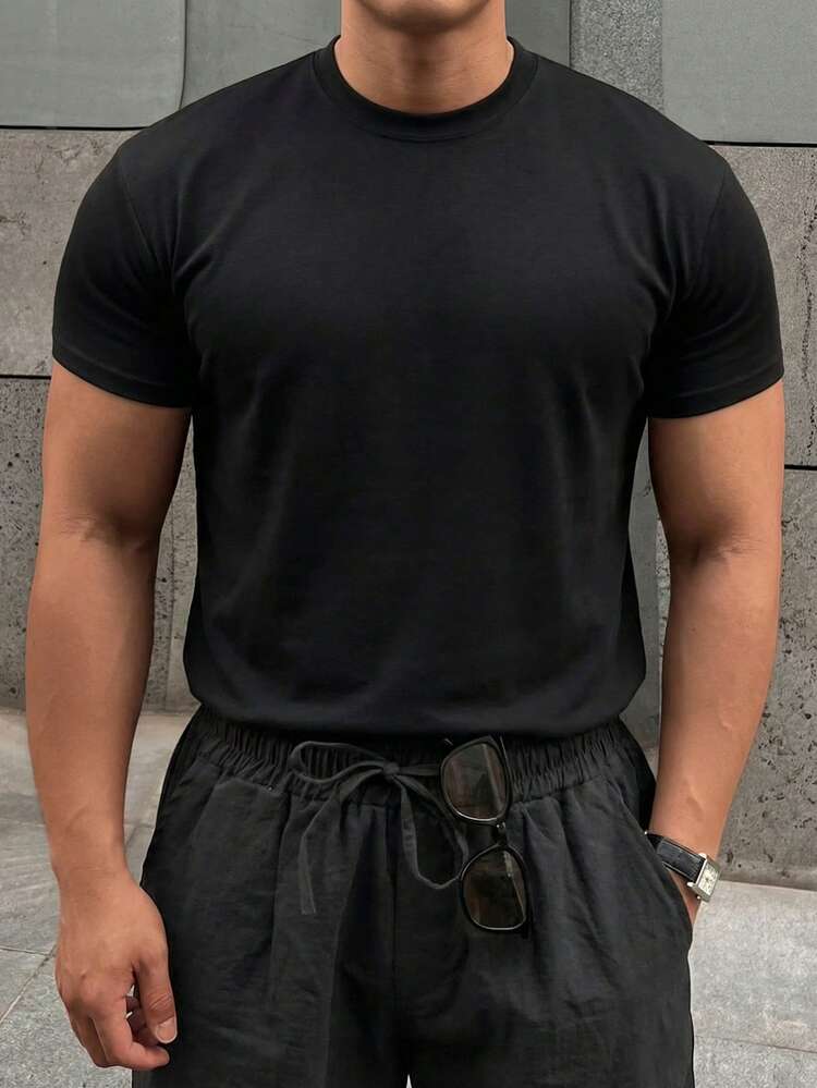 Solid Black Round Neck Short Sleeve T-Shirt For Plus Size Men, Summer