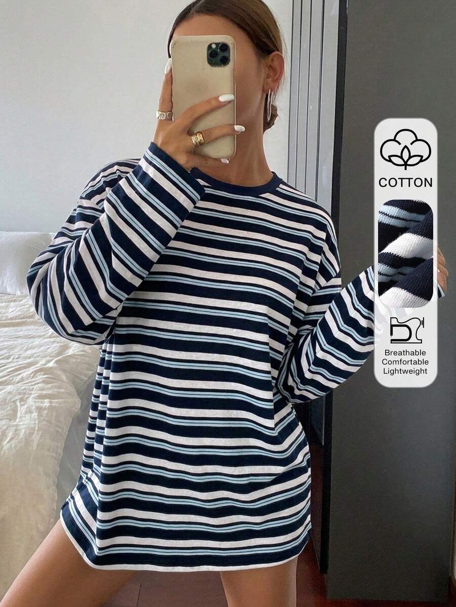 DAZY Kaos Wanita Lengan Panjang Longgar Bergaris dengan Kerah Bulat, Ukuran Besar, Motif Grafis. - Biru - View 1