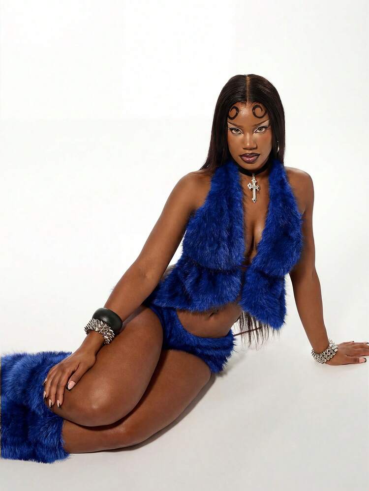 SUMWON Top corto tipo halter de piel sintética con flecos