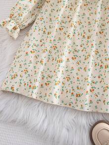 SHEIN Emery Rose Kids 小女孩可爱度假休闲杏色碎花图案蝴蝶结长袖宽松连衣裙，秋季碎花连衣裙 - 彩色 - 查看 12
