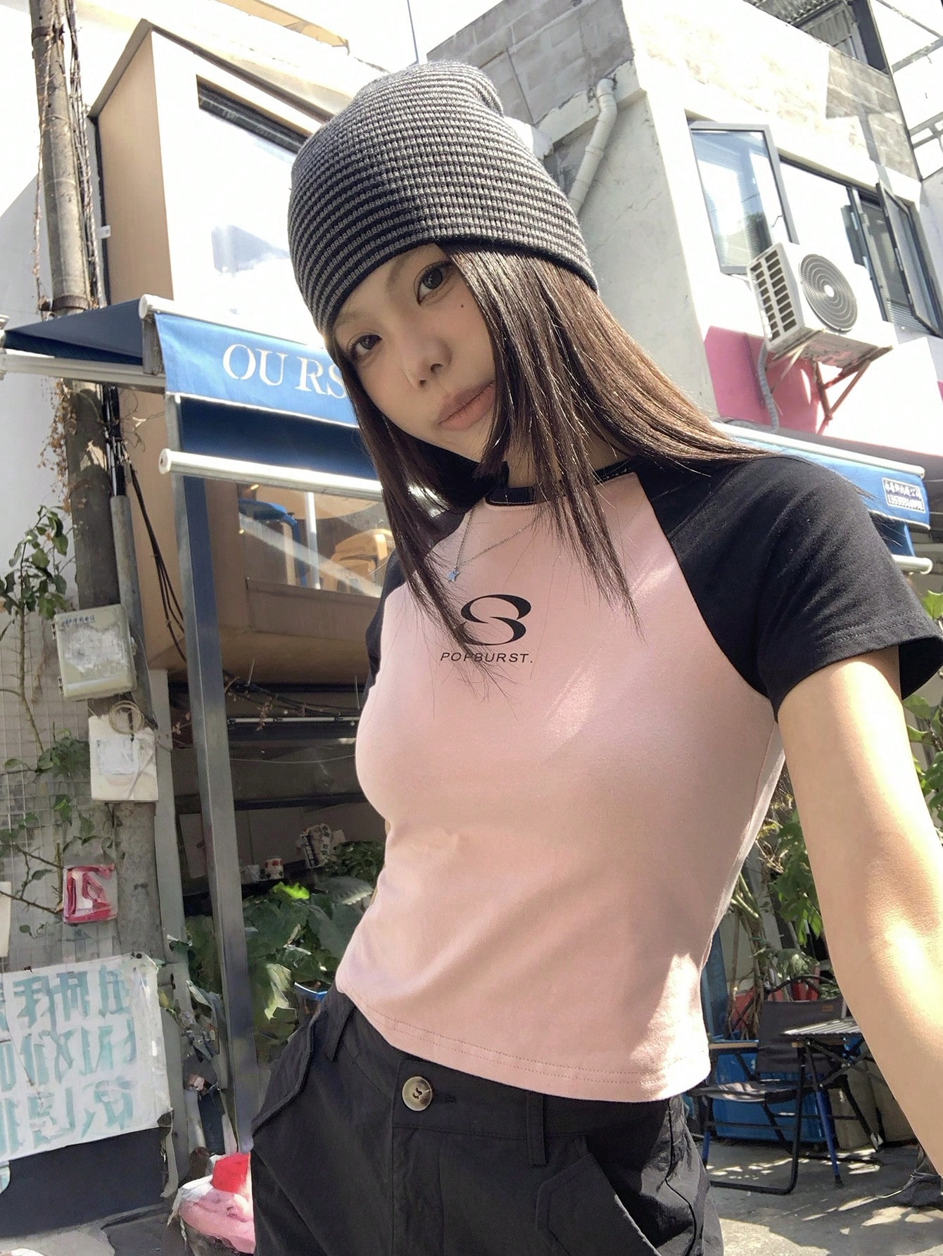 Women's Round Neck Contrast Color Short Sleeve T-Shirt