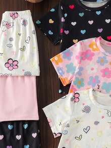 Souflis Souflis 3件套女童彩色爱心、可爱碎花、小碎花、卡通图案圆领短袖T恤+短裤套装，适合日常穿着、度假，舒适休闲，碎花图案套装，适合女童轻松休闲穿着 - 彩色 - 查看 4