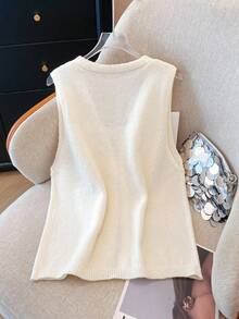 SHEIN Clasi Plus Size Women Star Button Sleeveless Knit Top - Apricot - View 2