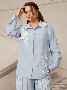 VOLUPTÉ CURVE Setelan Ukuran Plus Musim Gugur Warna Biru Muda Bergaris Motif Bunga Katun Lengan Panjang Berpotongan Lebar dengan Bordir Patchwork untuk Pesta Teh Hari Guru dan Acara Kantor - Biru - View 7