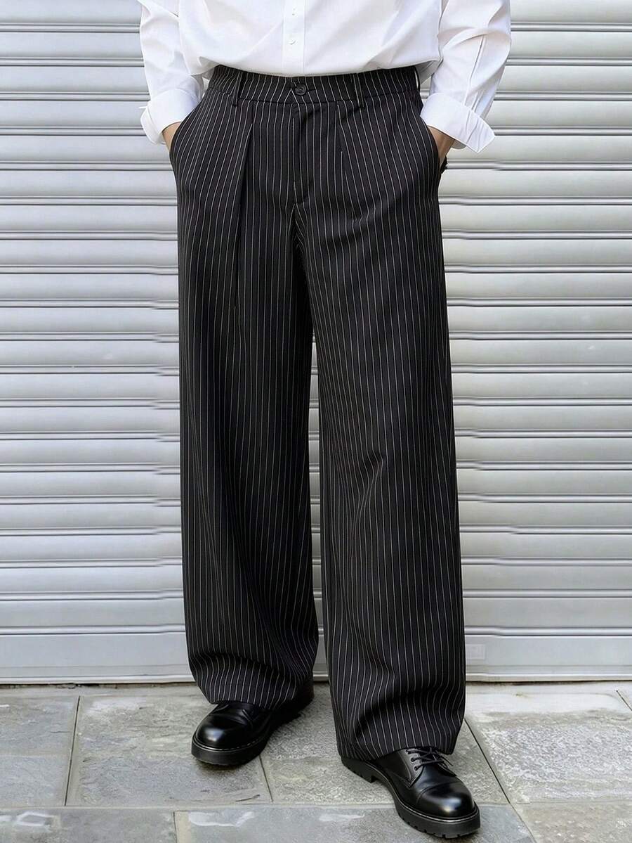 STYNVO Pantalones anchos y sueltos con bolsillos sesgados y plisados, con estampado de rayas, para uso casual y laboral de hombres - Negro - Ver 1