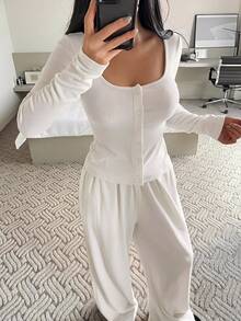 Bộ 2 món gồm áo thun ôm sát và quần pajama rộng rãi dành cho nữ, đồ mặc nhà. - trắng - Xem 4