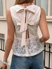 DAZY 女士夏季度假花卉刺绣无袖荷叶边下摆上衣 - 杏色 - 查看 4