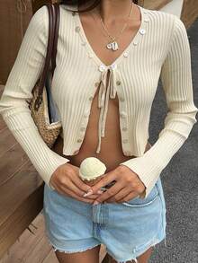 SHEIN EZwear Áo khoác cardigan dệt kim tối giản màu mơ nhạt dành cho nữ, thích hợp mặc thường ngày, đi nghỉ mát hoặc đi làm, có cúc vỏ sò, kiểu dáng ngắn, mùa xuân/thu. - Màu be - Xem 10