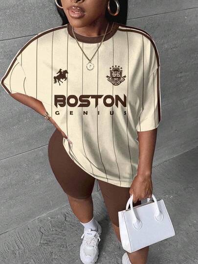 Slaydiva Plus Size Women's Round Neck Striped Letter & Knight Print Top And Shorts Casual 2-Piece Set