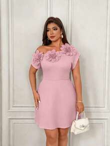 Femmeverse Plus Size Women's Solid Color Floral Decor Ruched Shoulder Design Fashionable Short Dress - Pink - View 5