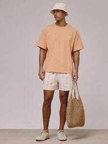 Camiseta de manga corta oversize con gran estampado gráfico con eslogan "MUSERO HOTEL" en la espalda, esencial para vacaciones de primavera y verano - Naranja - Ver 5