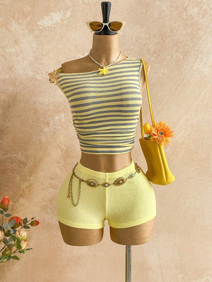 SHEIN 少女无袖露脐修身上衣+彩色仿毛皮短针织衫套装,度假风 - 黃色 - 查看 1
