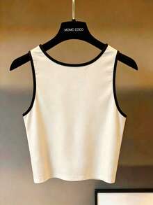 Franclia 女士吊带背心，可作外套穿着。白色心形领吊带背心，黑色滚边拼接，适合海滩度假，可爱优雅，叠穿也适合秋冬季节穿着。是国庆节、新年郊游、毕业季、优雅时尚的休闲通勤、商务办公、日常休闲、百搭优雅以及都市教师工作服的理想之选。 - 杏色 - 查看 2