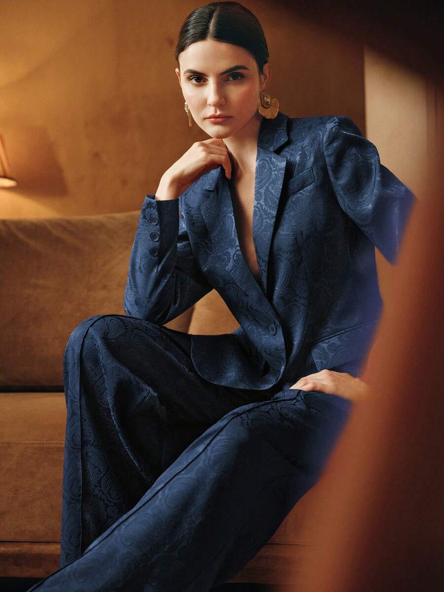 Áo khoác blazer nữ thanh lịch, kiểu dáng tối giản, tay dài, cổ bẻ, chất liệu jacquard, màu đỏ. - Màu xanh hải quân - Xem 1