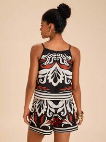 Travachic All-Over Print Women Camisole And Shorts Casual 2 Pieces Set - Multicolor - View 2