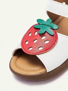 Cozy Pixies Một đôi sandal mùa hè đa năng, phong cách đồng quê, thoải mái, đế mềm rỗng, họa tiết dâu tây 3D dễ thương, màu nâu, đế bằng cho bé gái, thích hợp cho mùa lễ hội. - trắng - Xem 4