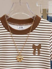 SHEIN Playful Pals Top à col rond rayé avec décoration de nœud pour bébé et petite fille. Vêtements pour tout-petits filles et hauts convenant pour le printemps/l'été. Tailles de 6 mois à 3 ans - Tabac - Voir 4
