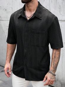 Manfinity Homme 加大码男士单排扣口袋休闲衬衫，适合通勤和商务场合。 - 黑色 - 查看 3