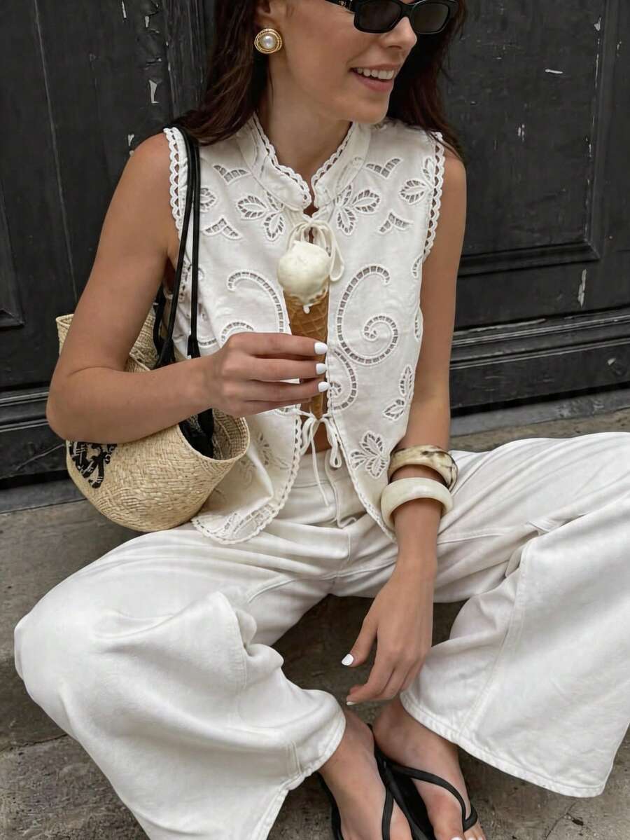 Solivie 女士优雅度假白色刺绣无袖衬衫 - 白色 - 查看 1