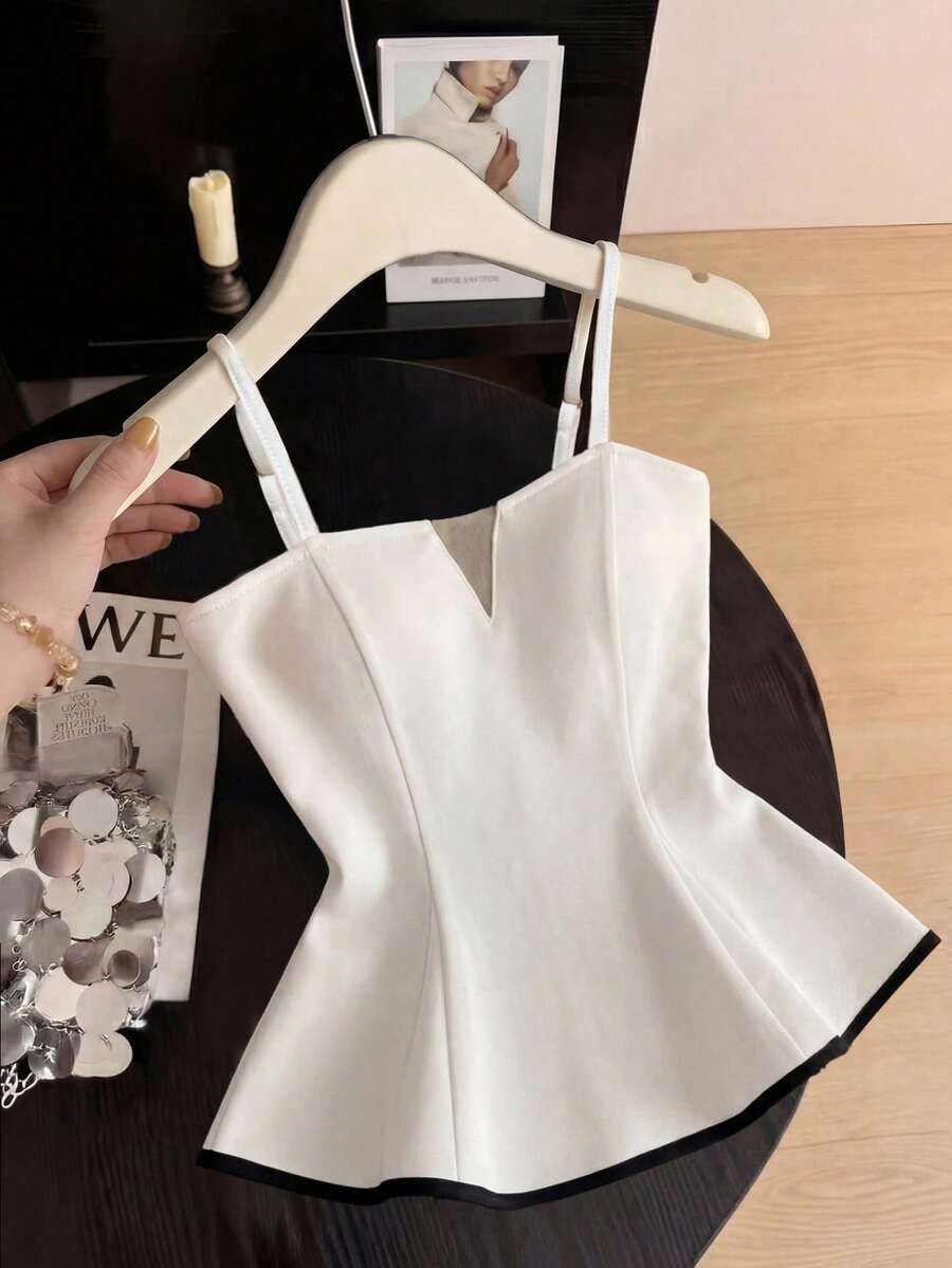 GlowEve Áo tank top nữ thanh lịch, lãng mạn, tinh tế, cổ chữ V, dây mảnh, viền bèo nhún. - Nhiều màu - Xem 1