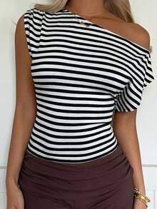 SHEIN EZwear 女士休闲黑白条纹不对称领针织T恤 - 黑與白 - 查看 2