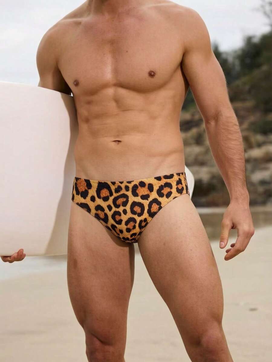Manfinity KASUA 男士夏季度假沙滩时尚豹纹泳裤 - 棕色 - 查看 1