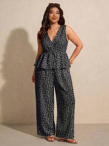 Elaquor Conjunto informal de 2 piezas de blusa sin mangas con volantes y estampado floral diminuto, y pantalones rectos para vacaciones, talla grande, conjunto de verano - Blanco y Negro - Ver 3