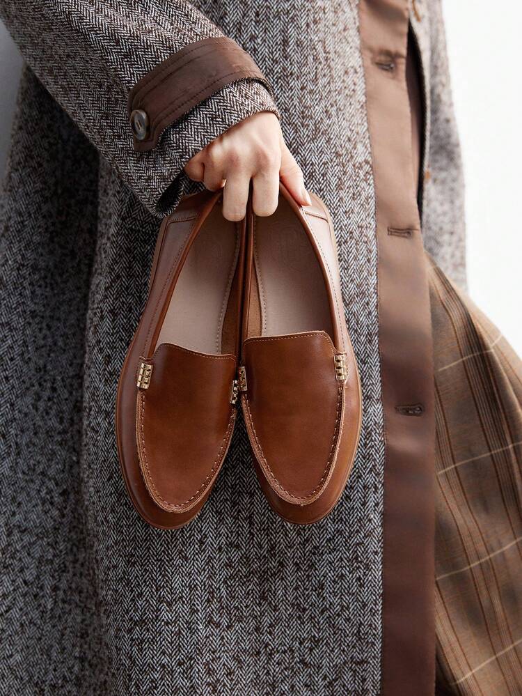 CUCCOO BIZCHIC Women's Fashion Brown Metal Buckle Comfortable Casual Loafers, Suitable For Commuting, Outdoor, Shopping, Work, Daily Wear