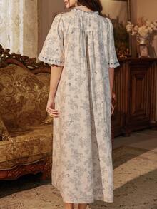 PalaceNights Palace Style Blue Floral Print & Ruffle Front V-Neck Short Sleeve Maternity Nightgown - Multicolor - View 2