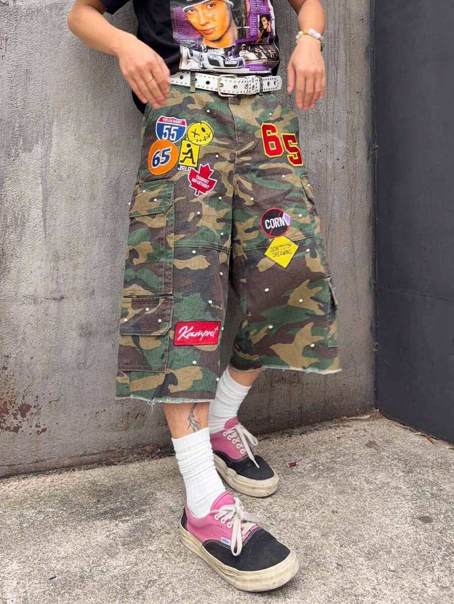 Men's Embroidered Pattern Pearl Decor Loose Camouflage Denim Shorts - Army Green - View 1