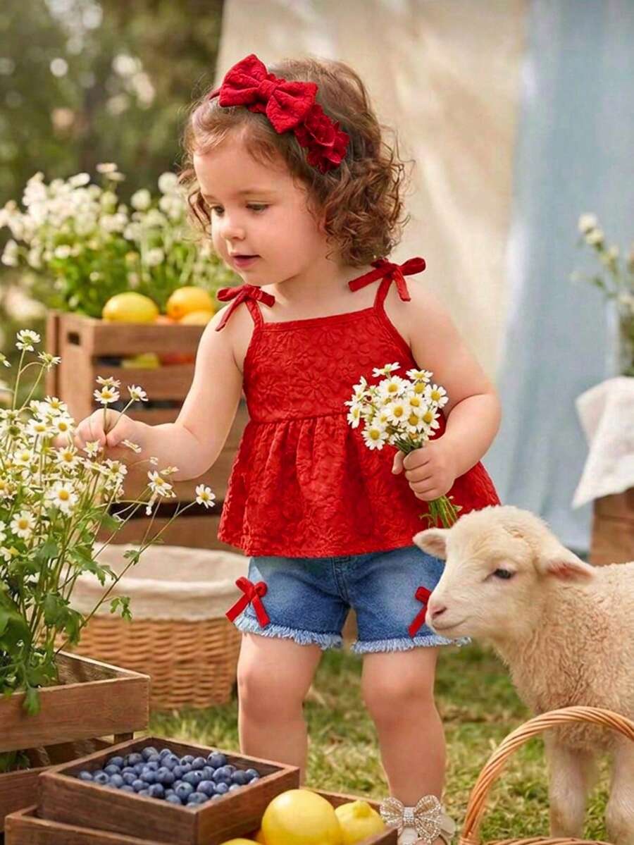 SHEIN Vintaside Kids 女婴夏季甜美清新花卉装饰吊带背心和牛仔短裤套装，蝴蝶结细节，适合日常外出、休闲旅行、家庭聚会、夏季购物