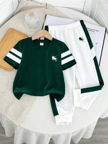 SHEIN Bộ đồ thể thao dáng rộng thoải mái, cổ tròn, tay ngắn và quần dài cho bé trai, kiểu dáng thể thao, thu đông mới. - Nhiều màu - Xem 2