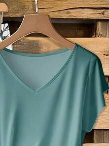 SHEIN Clasi Bộ 2 món dành cho nữ, gồm áo sơ mi thắt nơ màu xanh lá cây phong cách tối giản và quần ống rộng in họa tiết hình học, thích hợp cho mùa hè. - Nhiều màu - Xem 4