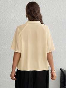 SHEIN Privé 大码女式纯色系带领插肩袖优雅衬衫 - 鵝黃色 - 查看 2
