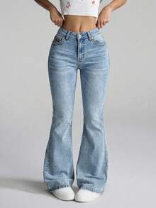 Ticali Pantalón Acampanado, con Ajuste Moldeador Con Bordado Artístico en Bolsillos. LMKF022guion1/LMKF023guion1/ LMKF82009guion1 - Azul Claro LMKF82009guion1 - Ver 7