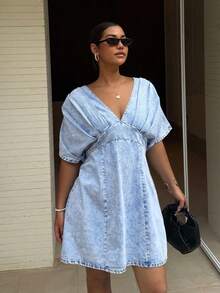 Dripcurv Plus Size Women Deep V-Neck Casual Party Denim Dress - Light Wash - View 3