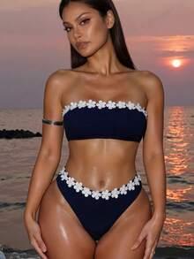 Women Swimwear Summer Beachwear Cute Floral Patched Bandeau Two Pieces Bathing Suit - Navy Blue - View 5