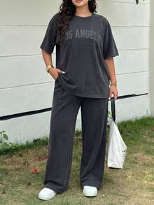 Muchica Plus Size Letter Embossed T-Shirt And Pants 2 Pieces Set - Black - View 3