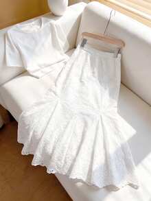 GlowEve Women's Solid Color Minimalist Casual Skirt - White - View 3