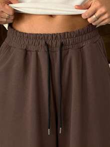SWAVVY Pantalones de chándal casuales para hombres con cintura elástica y diseño de parche plisado, gris claro, primavera/otoño - Café integral - Ver 4