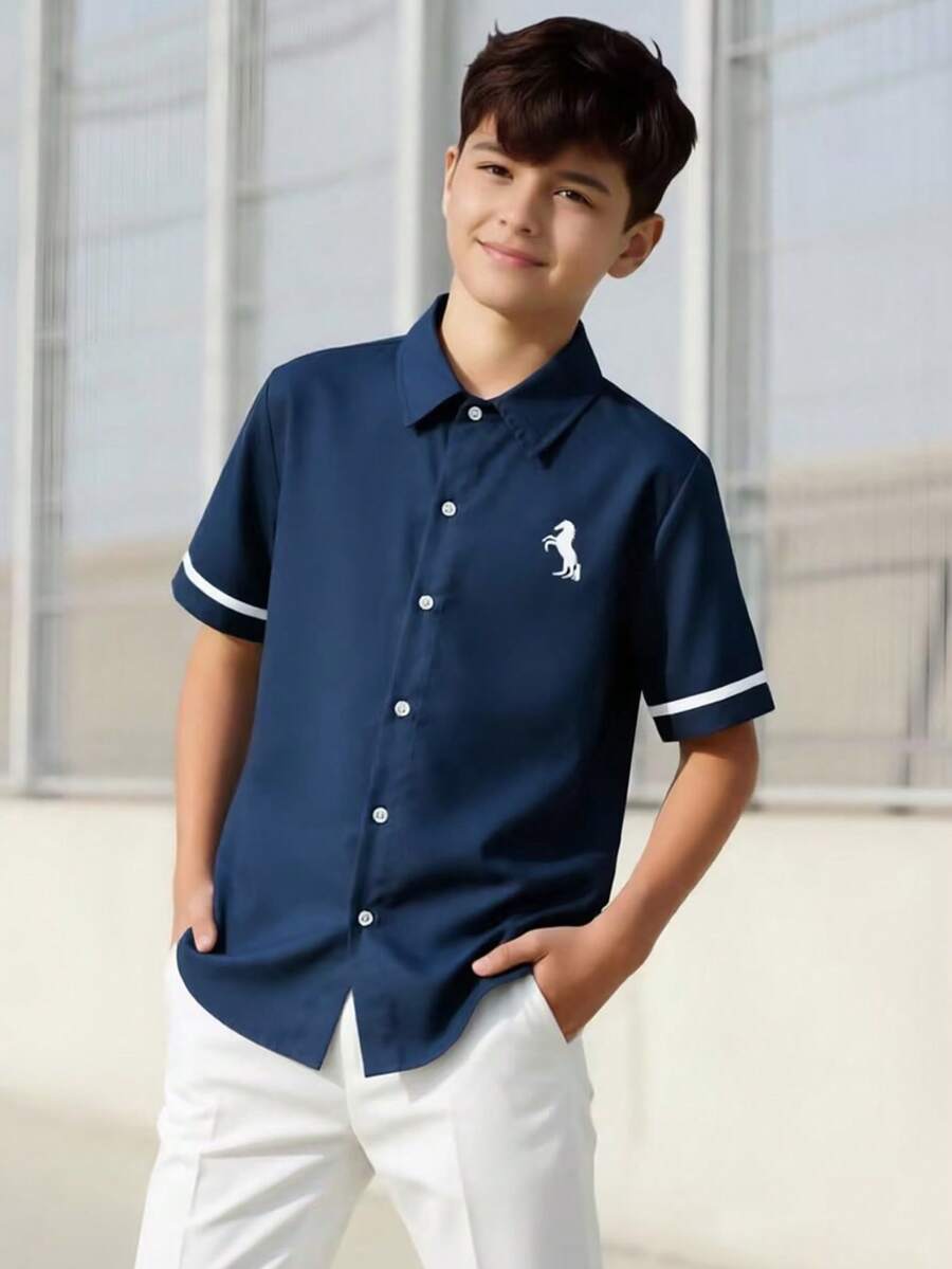 Vacaura 时尚印花 Polo 领短袖休闲百搭衬衫,适合青少年男孩 - 藏蓝色 - 查看 1