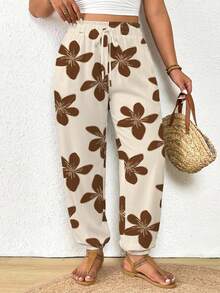 SHEIN Frenchy Celana Liburan Kasual Motif Bunga Ukuran Besar - MultiWarna - View 3