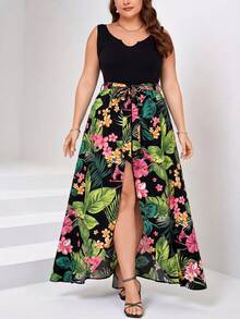 Mono de mujer talla con estampado tropical de plantas, sin mangas, con lazo en la cintura y sobrecapa, para vacaciones de verano en la playa - Blanco - Ver 11
